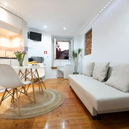 Alfama, The Heart Of Fado - Minutes From Tram 28 Appartement *
