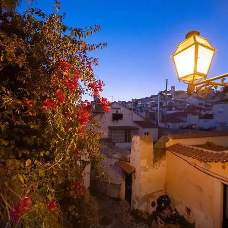 Appartement Alfama, The Heart Of Fado - Minutes From Tram 28