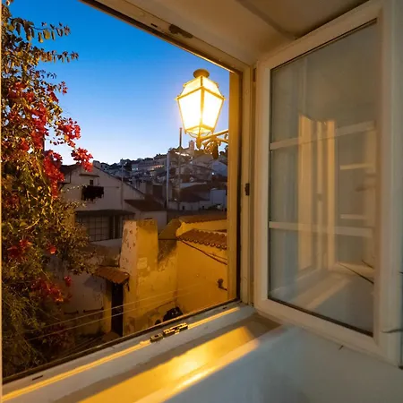 Alfama, The Heart Of Fado - Minutes From Tram 28 * Lisbon